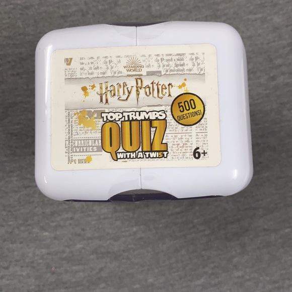 NWT Harry Potter Top Trumps quiz with a twist - Picture 3 of 3
